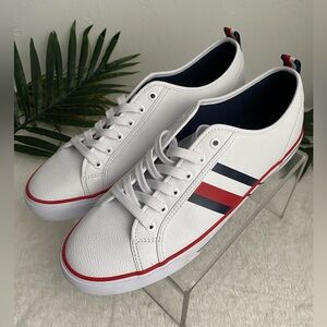 Tommy Hilfiger sneakers NWOT